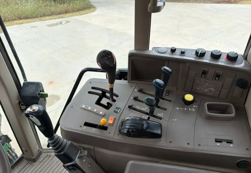 2008 John Deere 7130 photo 35