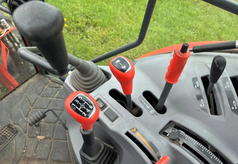 2021 Kubota M5-091 photo 32