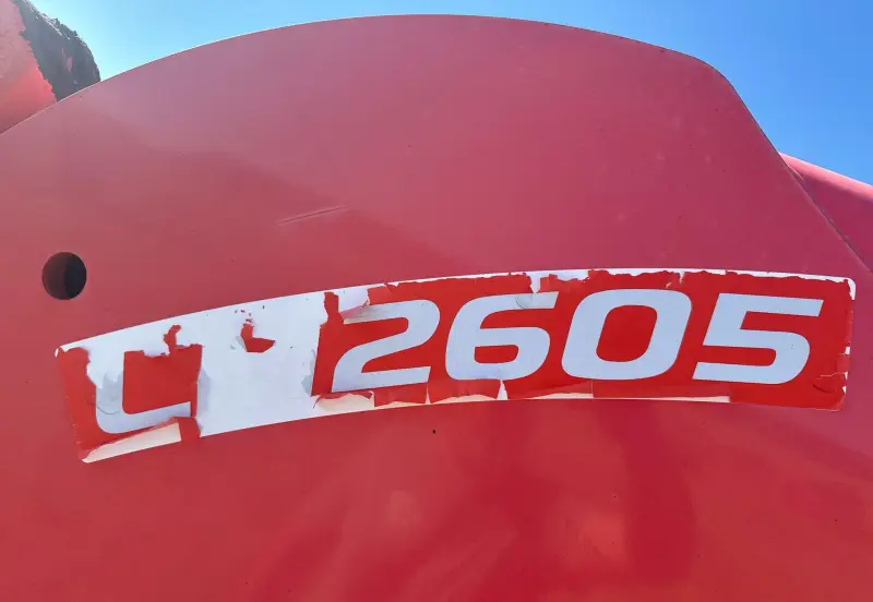 2018 Kubota M7-171S photo 11