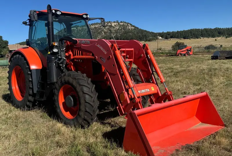 2018 Kubota M7-171S photo 3