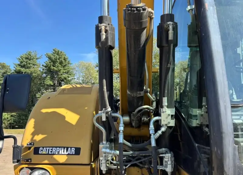 2015 Caterpillar M313D photo 26