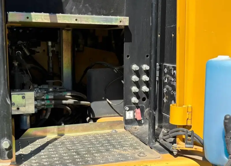 2015 Caterpillar M313D photo 12
