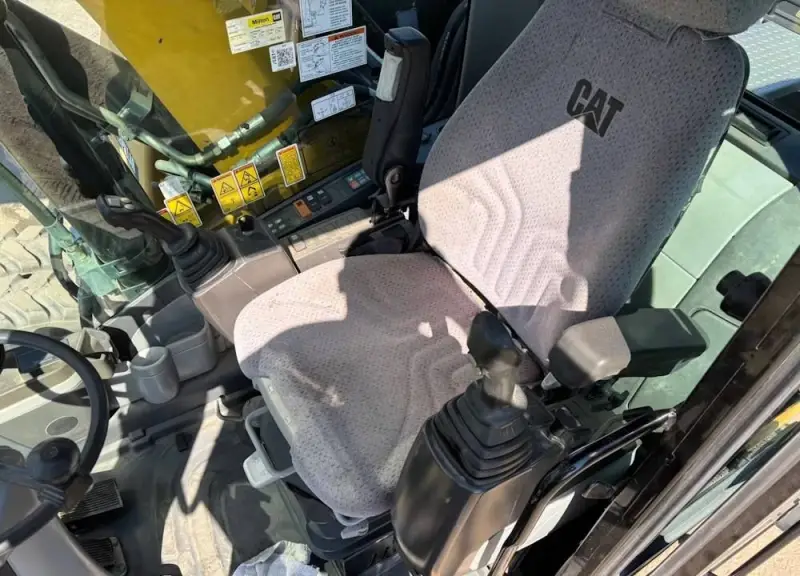 2015 Caterpillar M313D photo 42