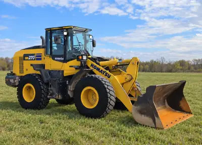 2021 Komatsu WA270-8