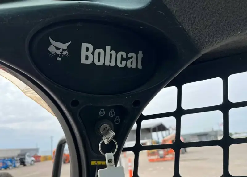 2023 Bobcat S590 photo 17