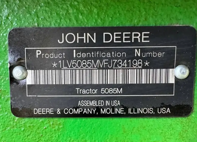 2015 John Deere 5085M photo 30