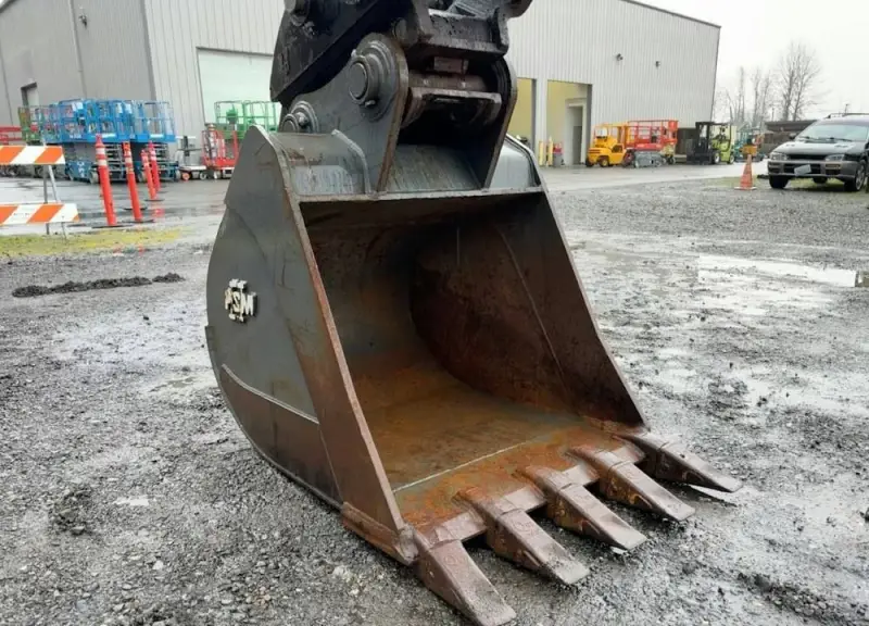 2013 John Deere 160G photo 32