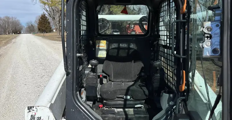 2022 Bobcat T770 photo 24