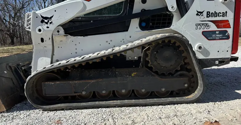 2022 Bobcat T770 photo 40