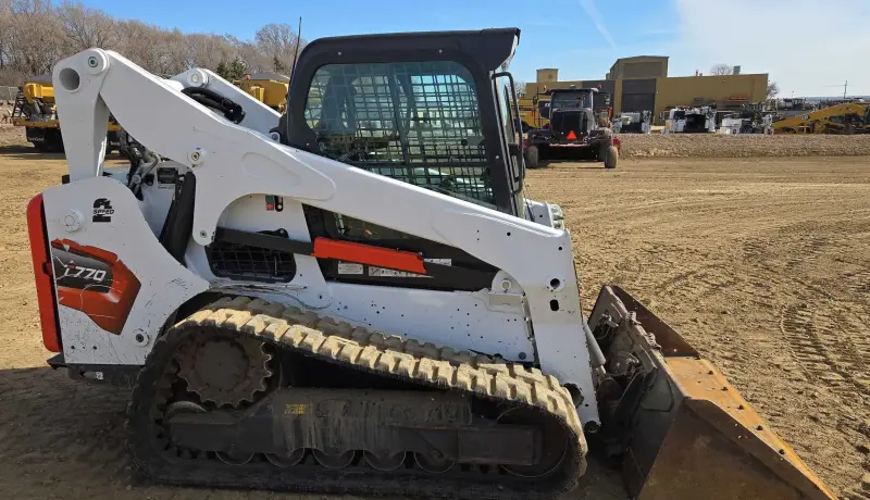 2024 Bobcat T770 photo 4