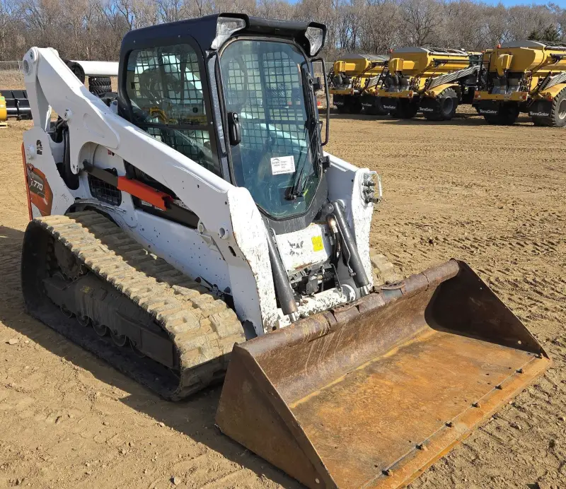 2024 Bobcat T770 photo 1