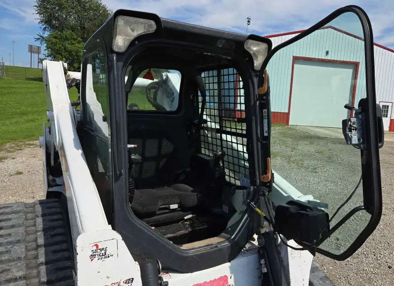 2019 Bobcat T770 photo 31