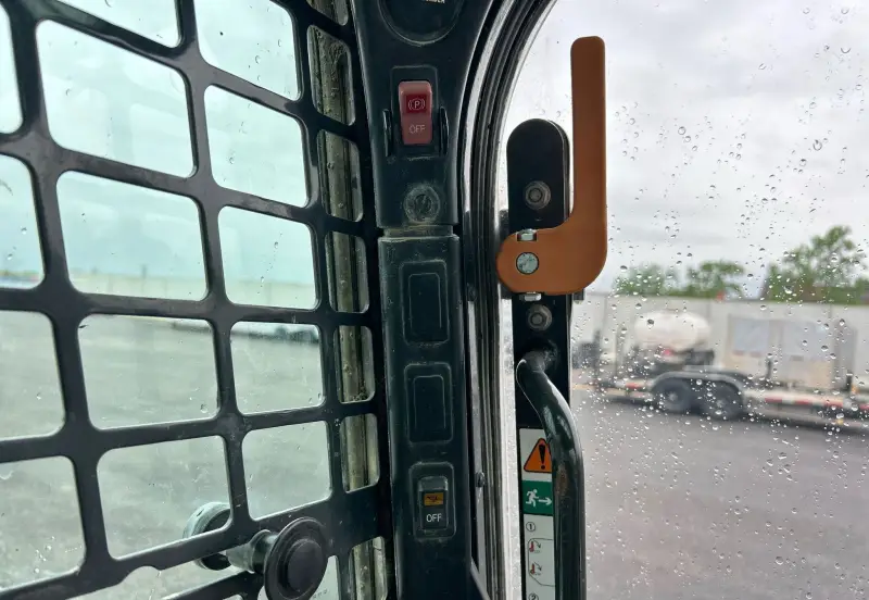 2018 Bobcat T770 photo 28