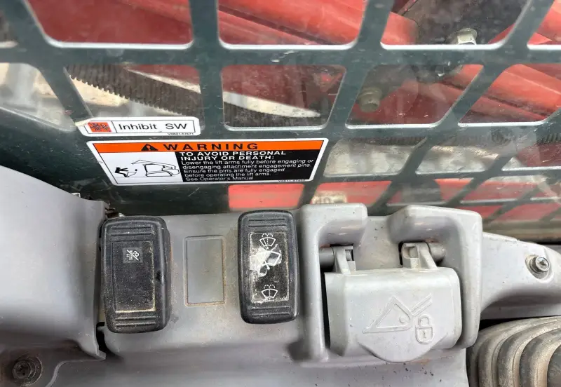 2023 Kubota SVL97-2 photo 28