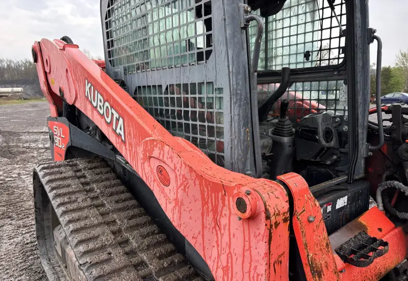 2015 Kubota SVL90-2 photo 26