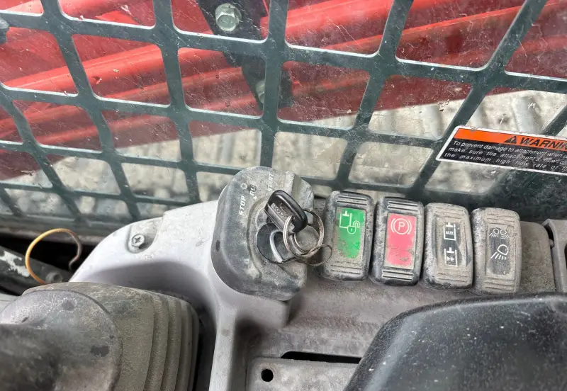 2015 Kubota SVL90-2 photo 32