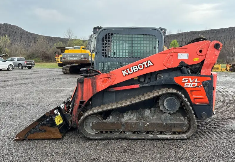 2015 Kubota SVL90-2 photo 8