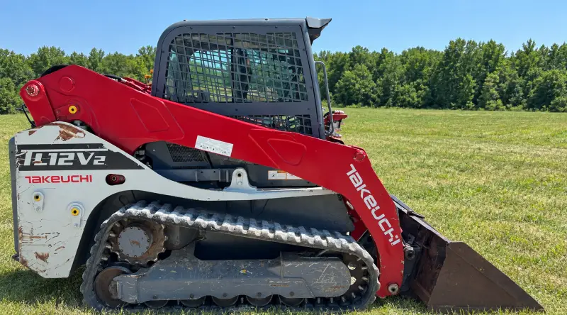 2016 Takeuchi TL12V2 photo 4