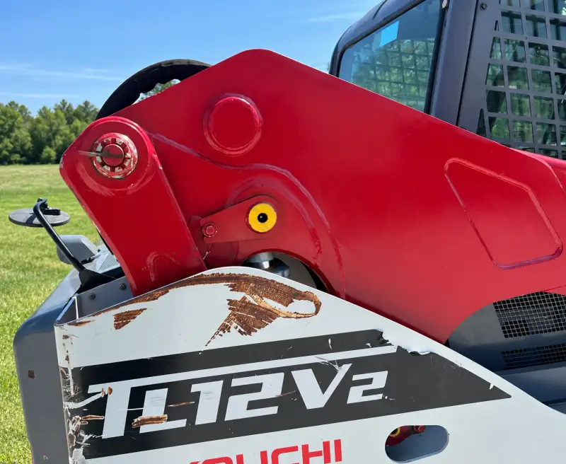 2016 Takeuchi TL12V2 photo 6