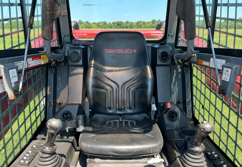 2016 Takeuchi TL12V2 photo 15