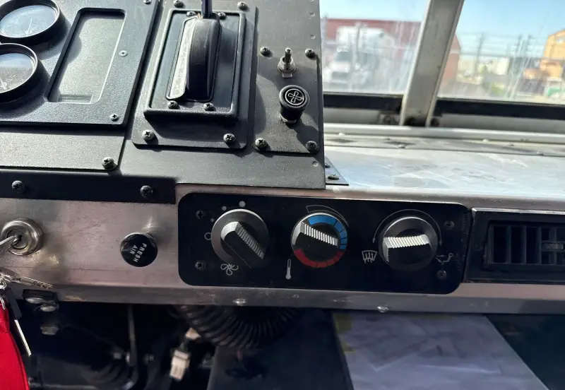 2002 Freightliner MT45 Chassis photo 55