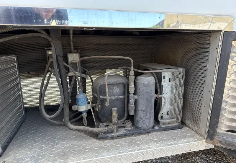 2002 Freightliner MT45 Chassis photo 28