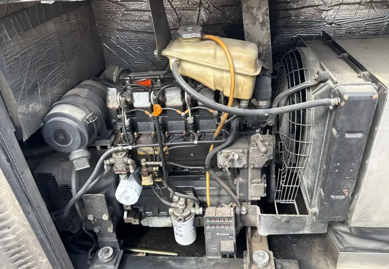 2002 Freightliner MT45 Chassis photo 15