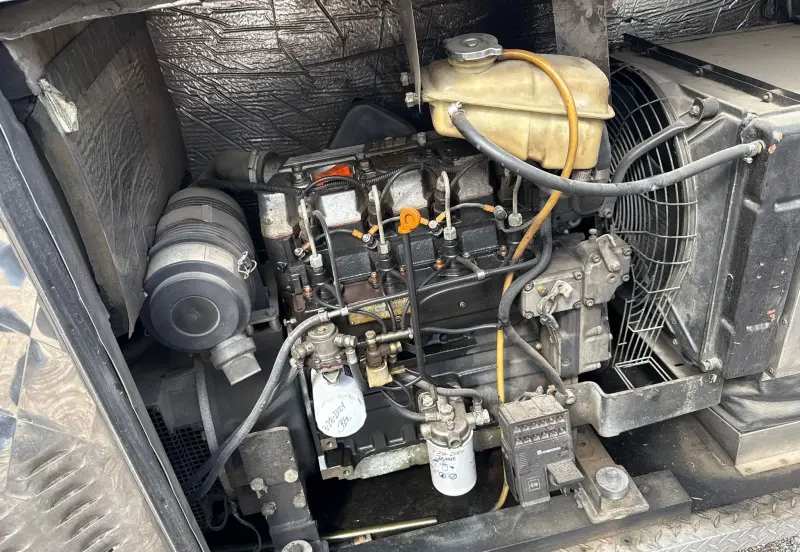 2002 Freightliner MT45 Chassis photo 16