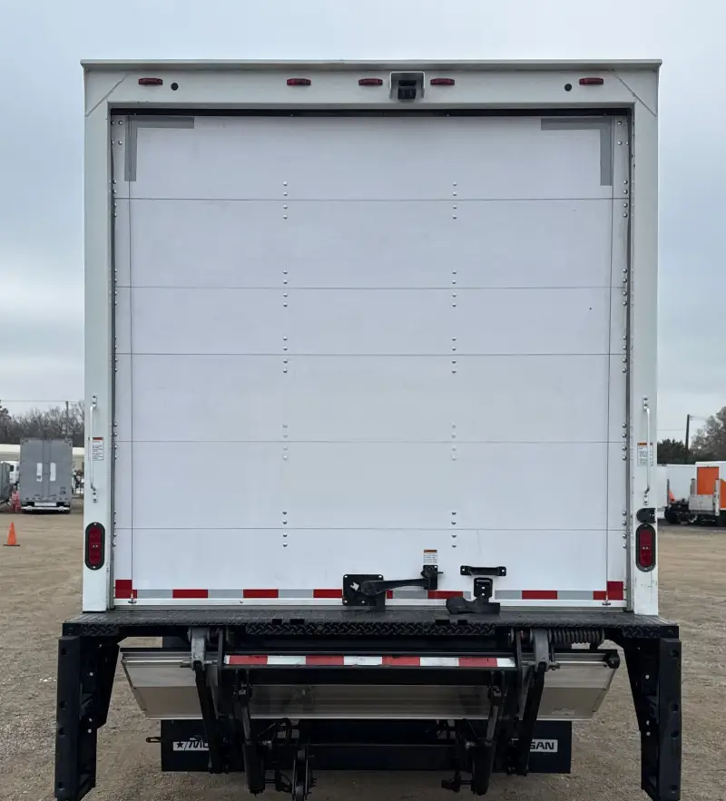 2019 Ford F650 Super Duty photo 6
