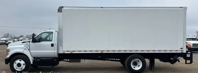 2019 Ford F650 Super Duty photo 8