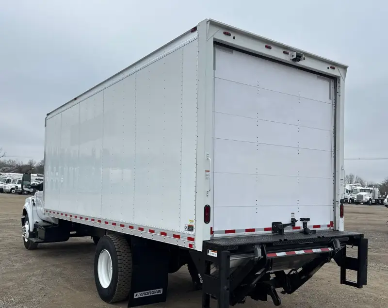 2019 Ford F650 Super Duty photo 7