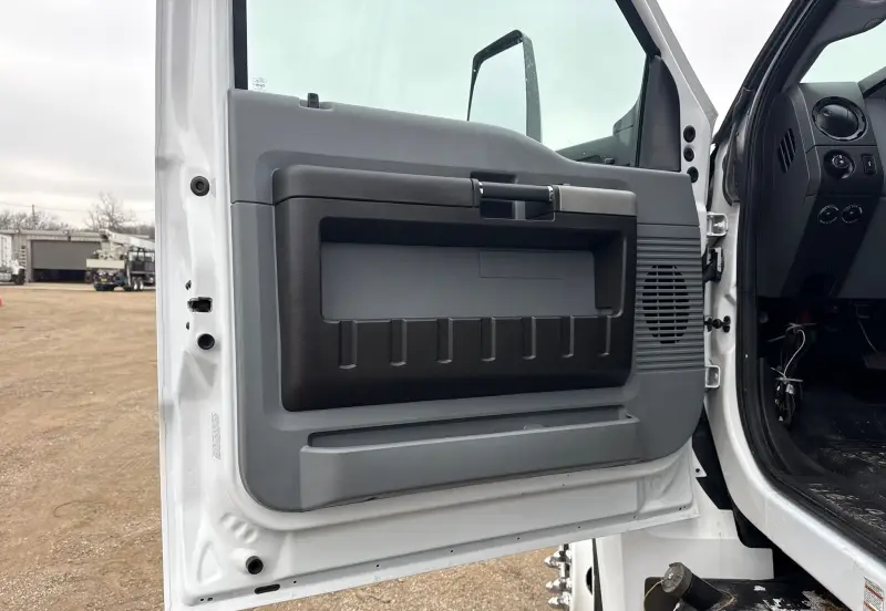2019 Ford F650 Super Duty photo 34