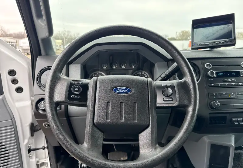 2019 Ford F650 Super Duty photo 42