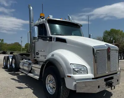 2022 Kenworth T880